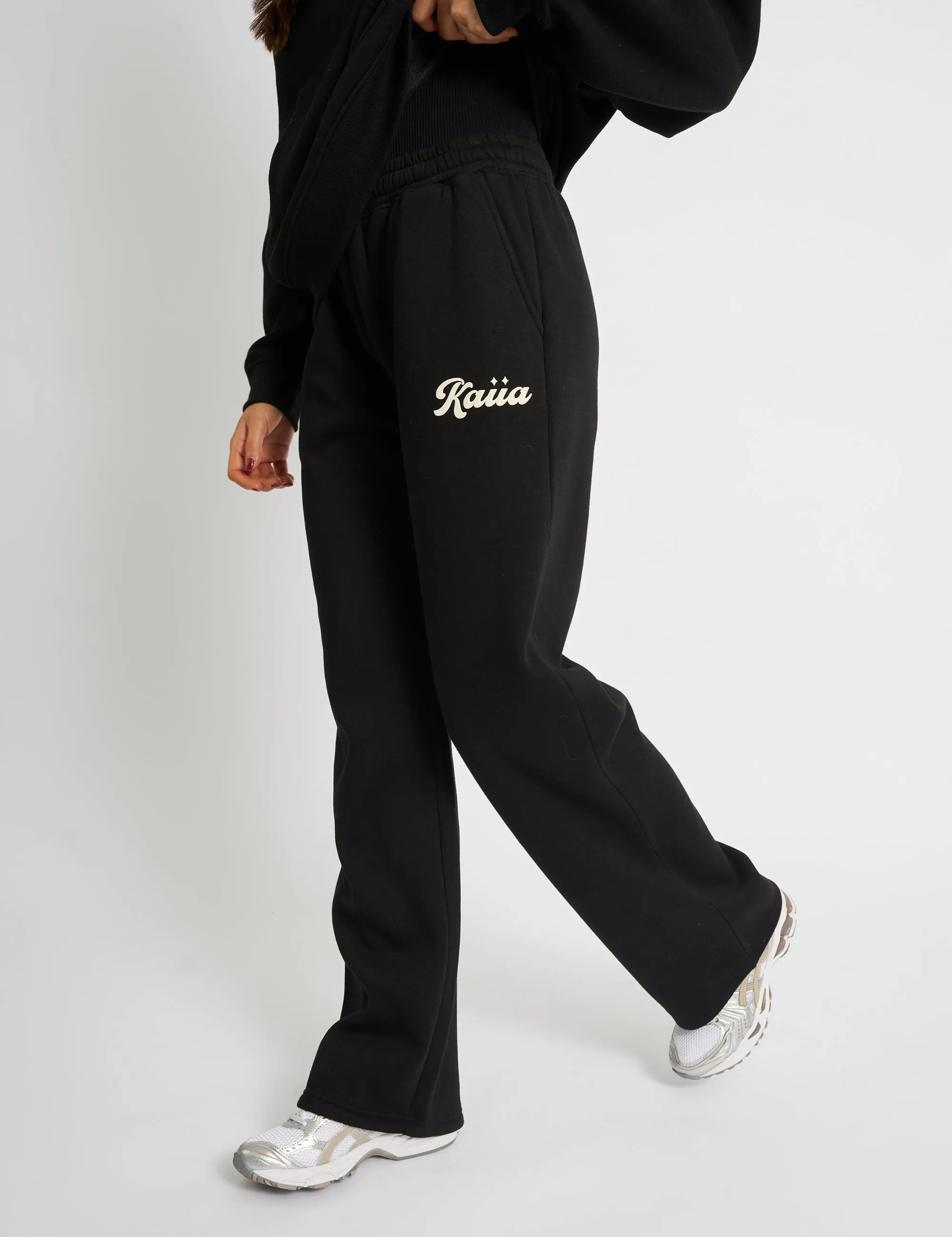 Kaiia Bubble Script Bow Detail Wide Leg Joggers Black & Cream