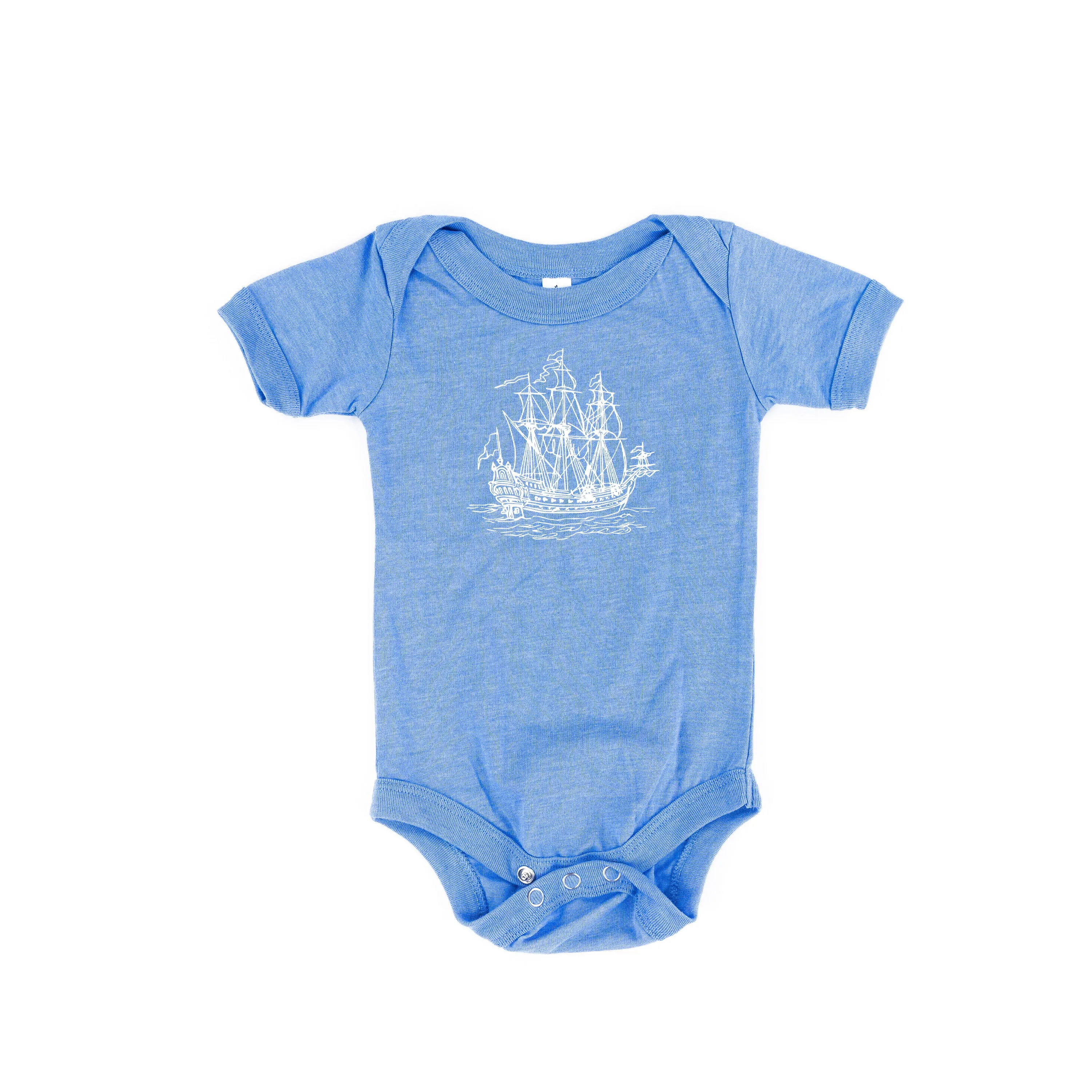 PIRATE SHIP - Minimalist Design - Short Sleeve Child Shirt