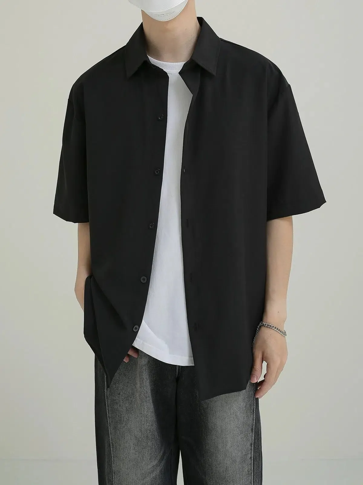 Zhou Minimalist Short Sleeve Shirt